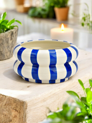 Dekorativ skål i stribet keramik – blå/hvid 15 × 8 × 15 cm